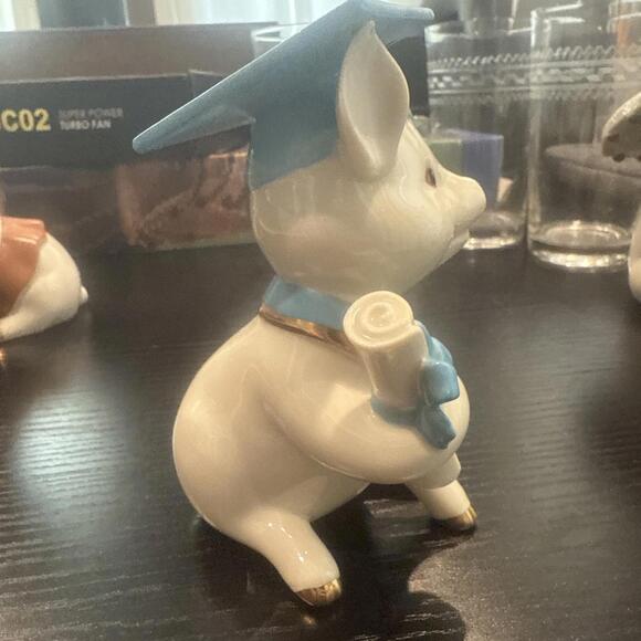 LENOX GRADUATION PIG sculpture - Picture 2 of 3